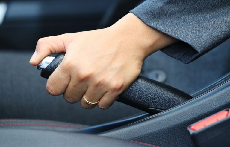 Is Your Mercedes E Class Automatic Handbrake Failing Heres What You Need To Know Now - eua75a7
